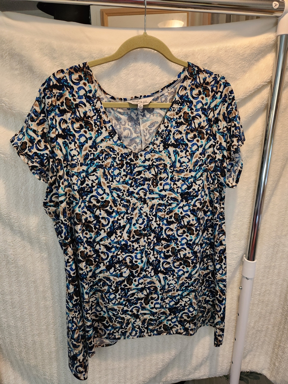 Abstract Blue & Brown V-Neck Blouse with Cap Sleeves